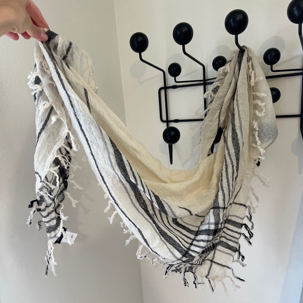 Madewell triangle style scarf